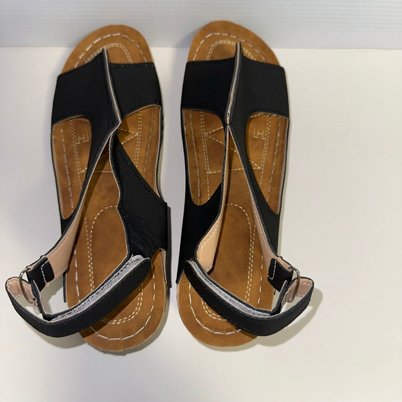 Summer Womens NWOT Comfortable Lightweight Sandals Black Tan Walking (43) 11/12 - Picture 3 of 16